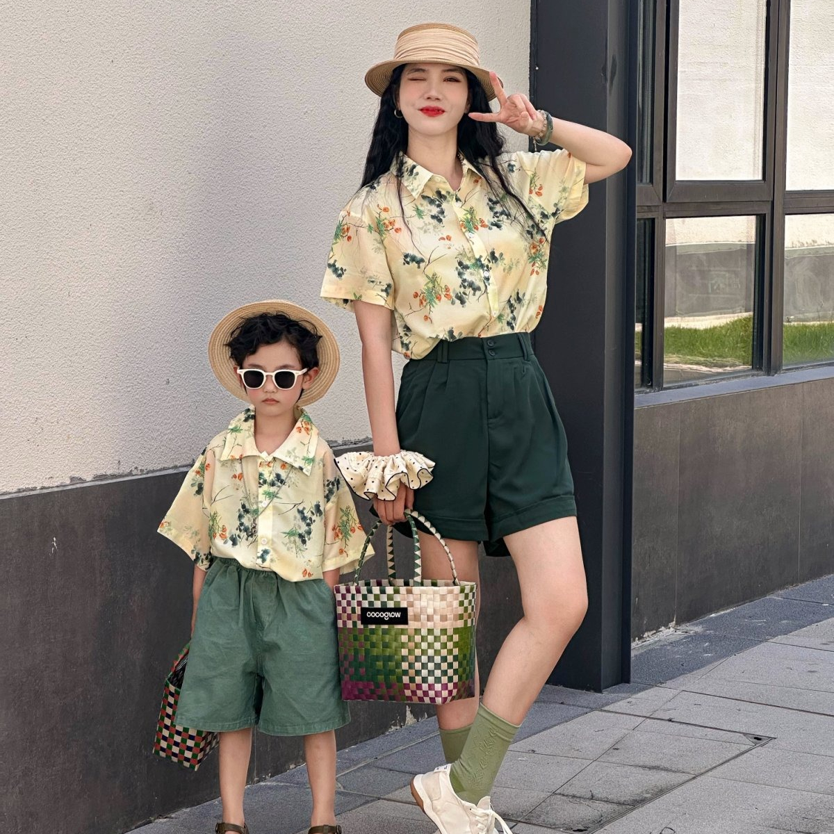 Family Vacation Mother Father  - Plant Parent Shirt บทวิจารณ์และราคา