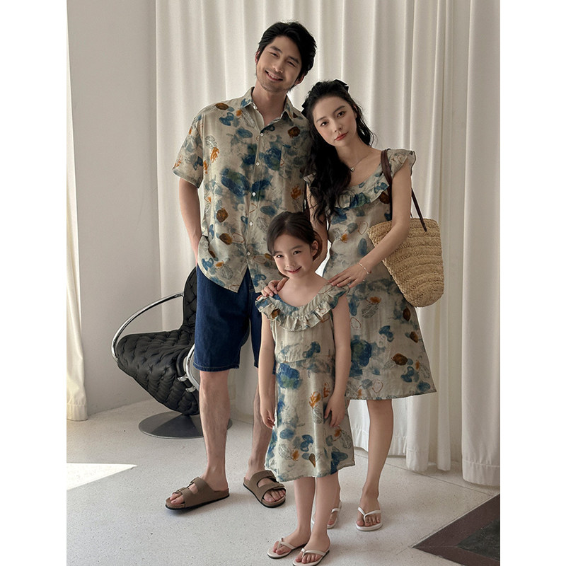 Vacation Area Couple Look Fami - Plant Parent Shirt บทวิจารณ์และราคา
